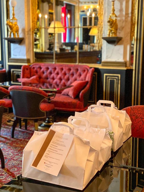 La cuisine de Jérôme Banctel à venir chercher à La Réserve Paris (click & collect) © EL / YONDER.fr La cuisine de Jérôme Banctel à venir chercher à La Réserve Paris (click & collect) © EL / YONDER.fr