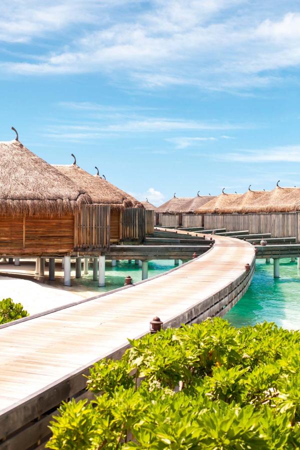 Senior Water Villa © Constance Hotels