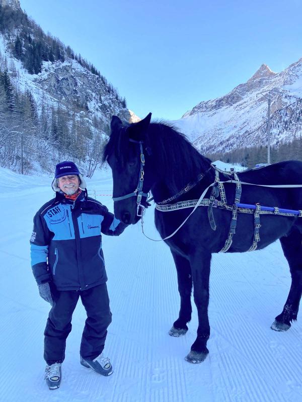 Initiation au ski joëring © P.Gautrand|YONDER.fr Initiation au ski joëring © P.Gautrand|YONDER.fr