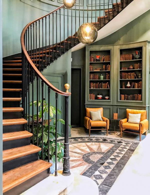 The Hoxton Paris – Escalier © YONDER.fr / MB The Hoxton Paris – Escalier © YONDER.fr / MB