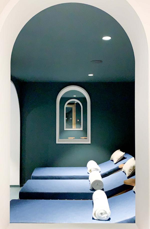 Le Coucou Méribel – Au bord de la piscine © MB | YONDER Le Coucou Méribel – Au bord de la piscine © MB | YONDER