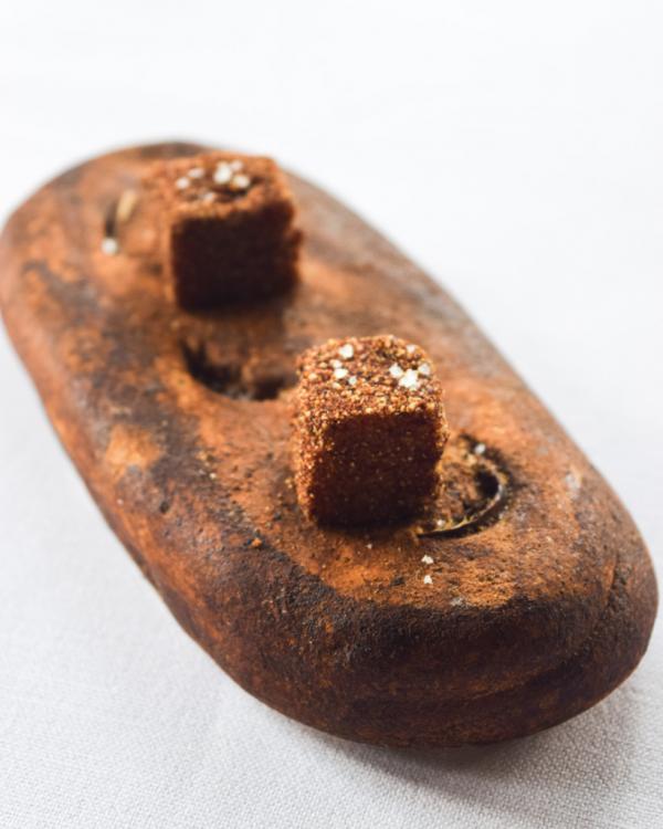 Guimauve à la châtaigne, chapelure de griottes et châtaignes © Yonder.fr