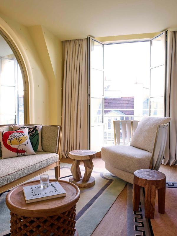 © Hôtel 9 Confidentiel