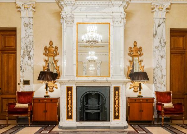 Le premier étage abrite les suites d'apparat de l'hôtel © YONDER.fr