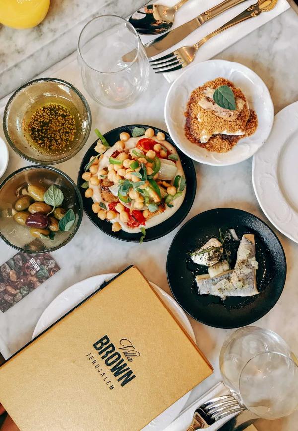Le savoureux brunch israélien du chef Adoni © Camille Weyl