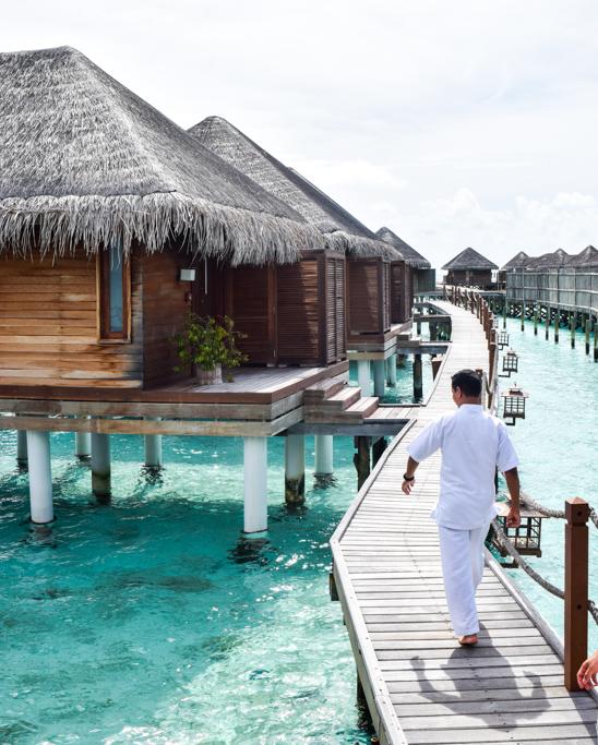 Le spa du Constance Halaveli est lui aussi sur pilotis © Yonder.fr Le spa du Constance Halaveli est lui aussi sur pilotis © Yonder.fr