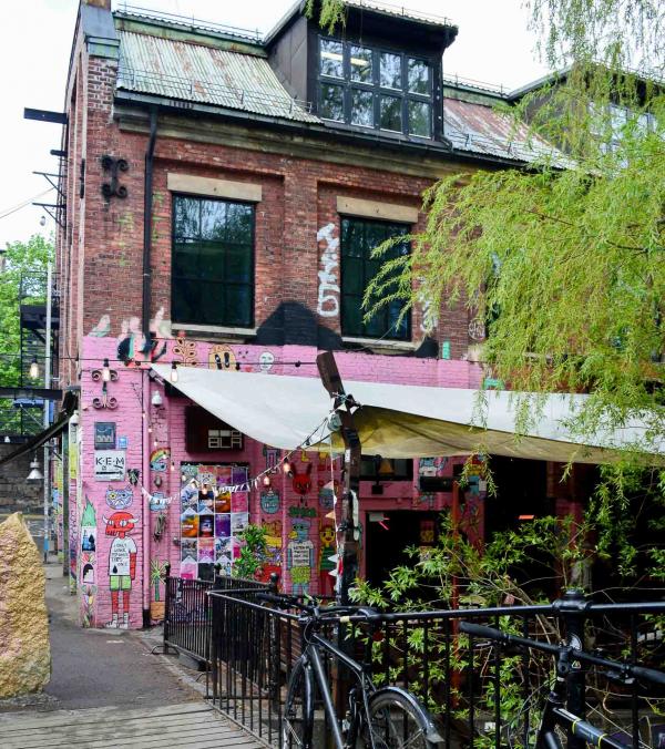 Blå, à la fois bar et salle de concert à la programmation éclectique © Pierre Gunther