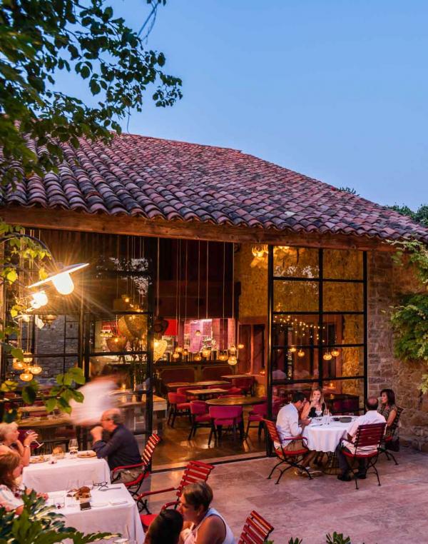 Castigno — La Table © DR