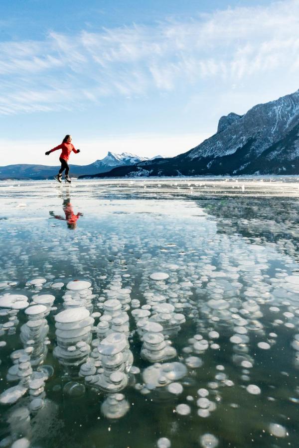 Abraham Lake © Travel Albert Abraham Lake © Travel Albert