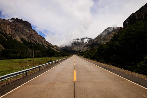 Route 7 dans le Parc National Queulat | © Cédric Aubert