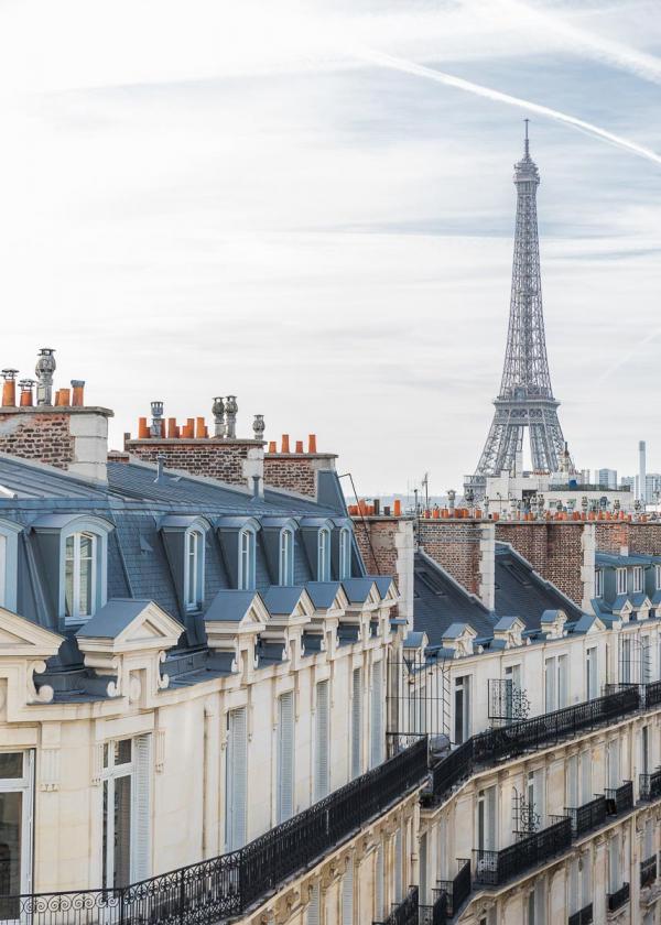 Grand Powers : vue sur la Tour Eiffel depuis les chambres de l’hôtel © Grand Powers Grand Powers : vue sur la Tour Eiffel depuis les chambres de l'hôtel © Grand Powers