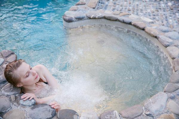 Hôtel Royal - Evian Resort | Parcours hydro-contact © Brodbeck et de Barbuat