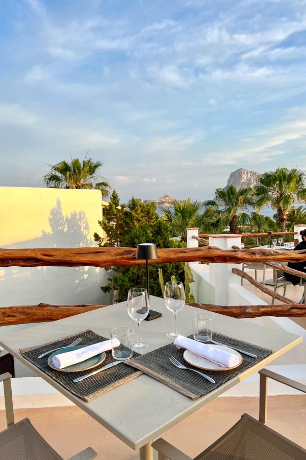 Crudo Bar - Petunia © PG Crudo Bar - Petunia © PG