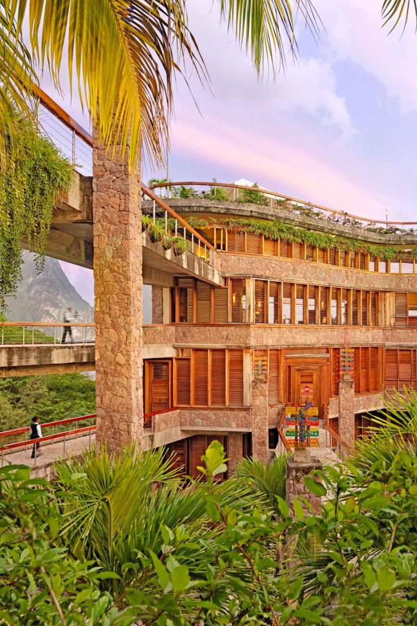 © Jade Moutain © Jade Moutain