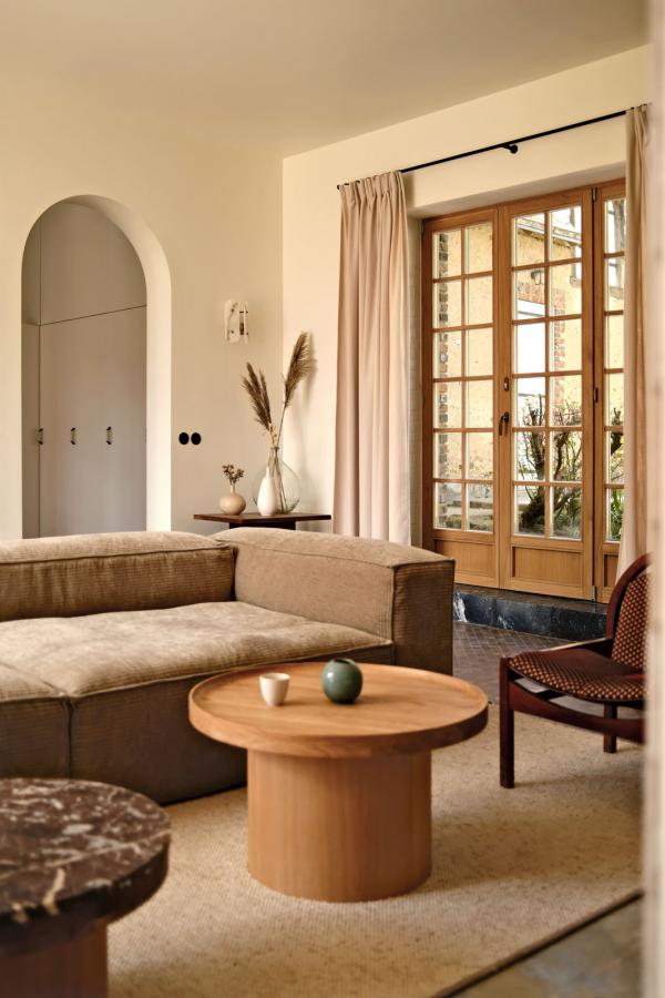 Le Moulin — Salon © Lucas Madani