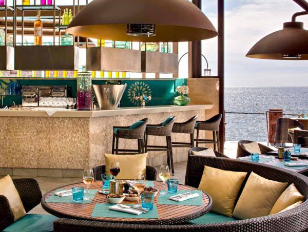 le Moya Beach Restaurant © Magali Ancenay Agency le Moya Beach Restaurant © Magali Ancenay Agency