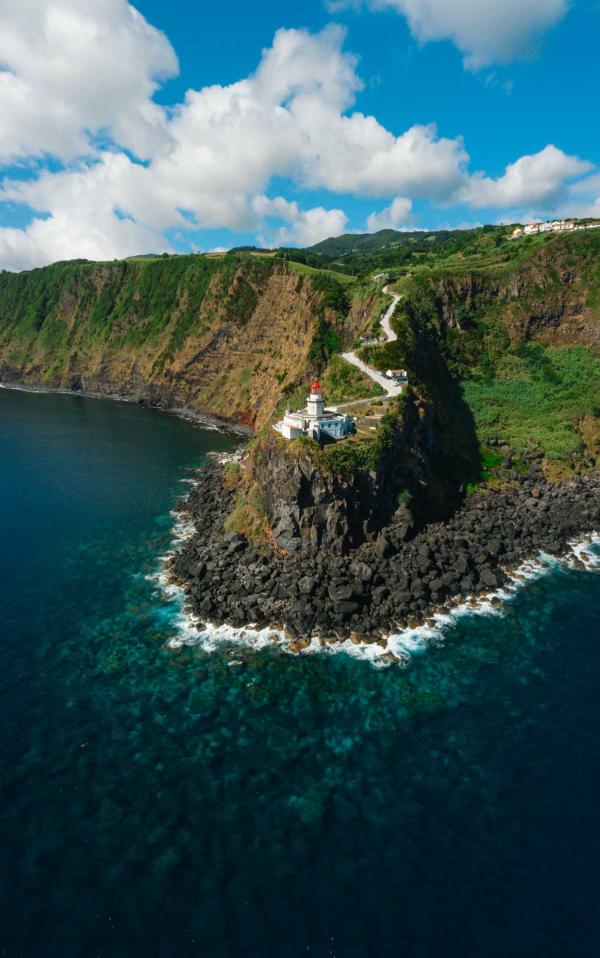 Phare sur l’île de Sao Miguel © VisitAzores Phare sur l'île de Sao Miguel © VisitAzores