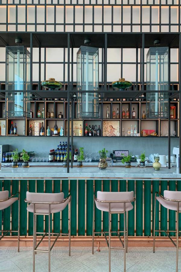 SLS Dubai — Café Fil’ia © YONDER.fr|PG SLS Dubai — Café Fil'ia © YONDER.fr|PG