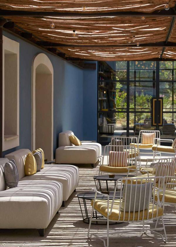 Hôtel Ultimate Provence UP | Terrasse © Francis Amiand Hôtel Ultimate Provence UP | Terrasse © Francis Amiand