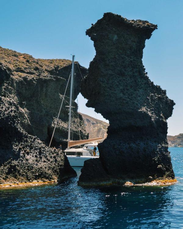 Andronis Arcadia | Croisière en catamaran autour de Santorin © YONDER.fr | PG Andronis Arcadia | Croisière en catamaran autour de Santorin © YONDER.fr | PG