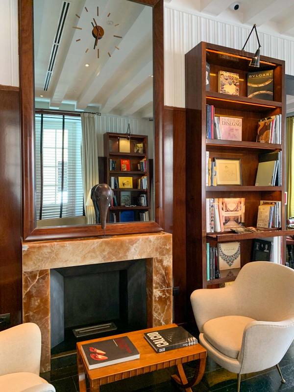 J.K. Place Roma | Bibliothèque © PG|YONDER.fr J.K. Place Roma | Bibliothèque © PG|YONDER.fr