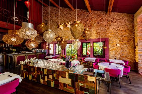 Castigno – Restaurant La Petite Table © Aspheries Castigno – Restaurant La Petite Table © Aspheries