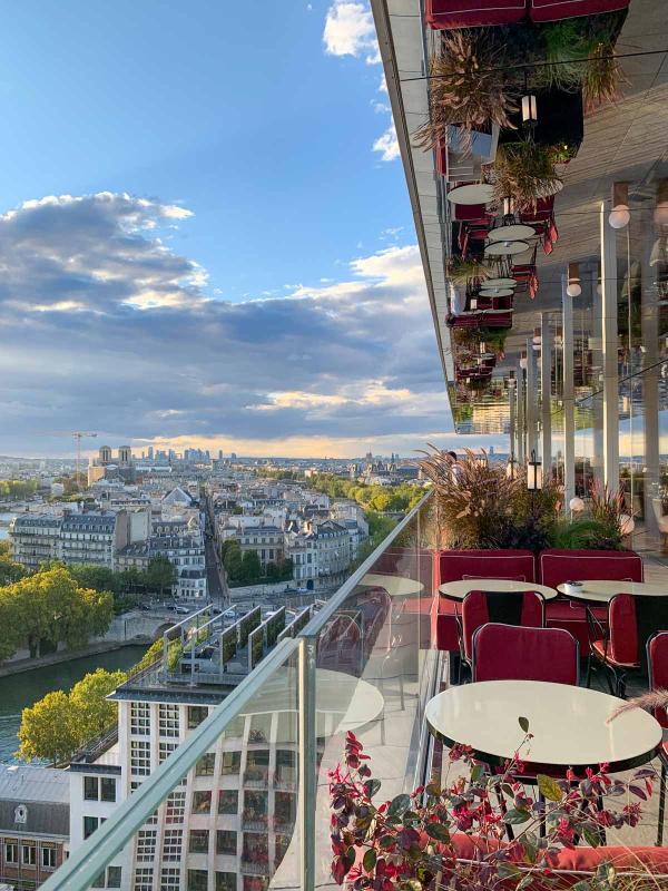 La terrasse de Bonnie au 15e étage © YONDER.fr|PG