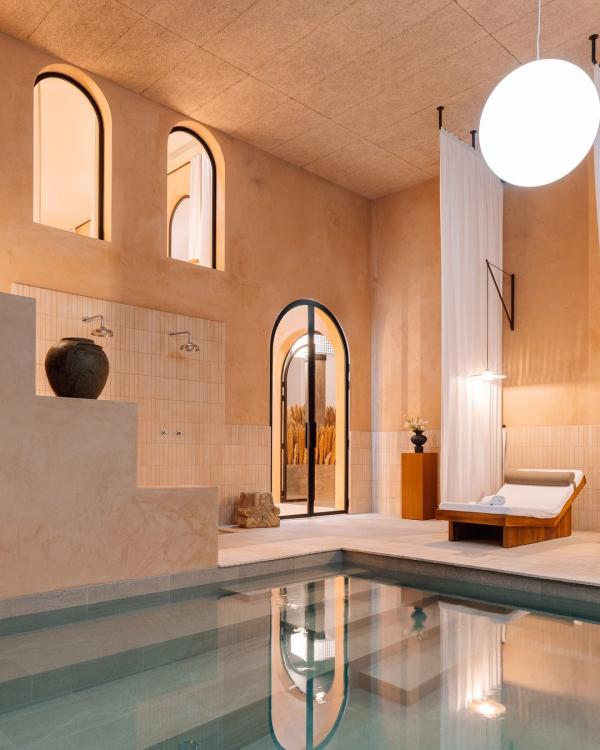 © The Rebello © The Rebello