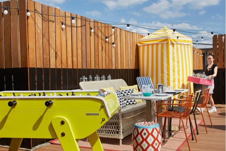 Le rooftop du Mama Shelter Paris plus accessible que jamais