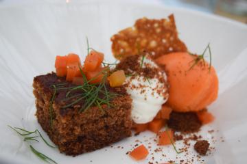 Variations autour de la carotte en dessert (De Kas) | © Yonder.fr Variations autour de la carotte en dessert (De Kas) | © Yonder.fr