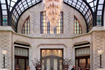 Le fastueux lobby de l'hôtel © Four Seasons Hotels and Resorts