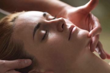 Traitement au spa © Four Seasons Hotels and Resorts