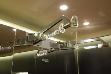 Même les appareils de musculation ont été soigneusement choisis pour s’intégrer à l’ensemble.  | © Yonder