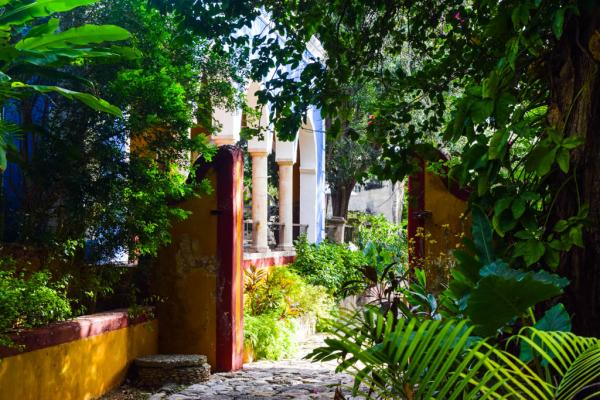 Dans les jardins de l'Hacienda © Yonder.fr