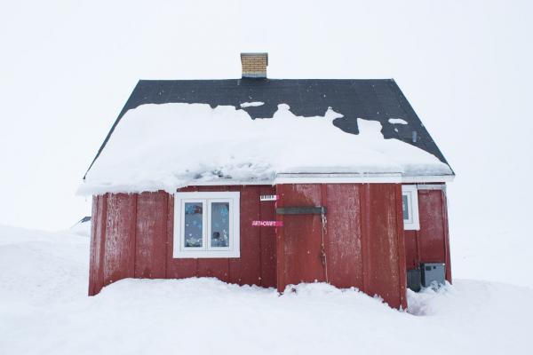 La maison de Max et Chihiro où les touristes peuvent venir prendre un café : une vision salvatrice quand on y arrive après 3 ou 4h de motoneige sous la pluie, comme c’était le cas lors de ma première visite. 