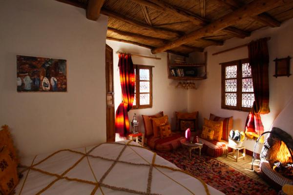 Feu qui ronfle dans l’un des chambres | © Douar Samra Feu qui ronfle dans l'un des chambres | © Douar Samra