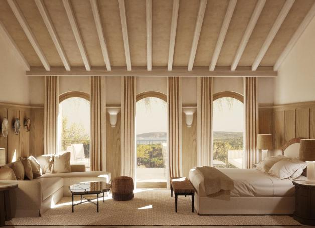 Oetker Collection dévoile son futur hôtel à Saint-Tropez, une adresse exceptionnelle prévue pour 2027. Entre élégance tropézienne, architecture harmonieuse et immersion naturelle, ce 13e chef-d'œuvre promet de devenir un incontournable sur la Côte d'Azur.
